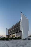 thumbnail of picture no. 14 of Auto Hesam project, designed by Mohammad Reza Kohzadi