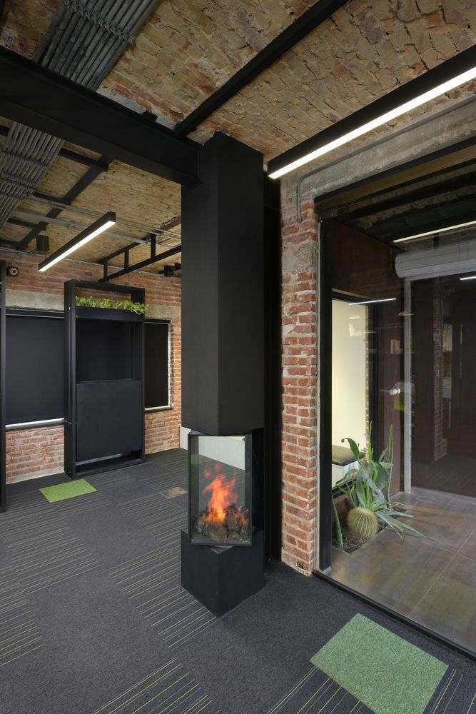 picture no. 37 of Mrk Office project, designed by Mohammad Reza Kohzadi