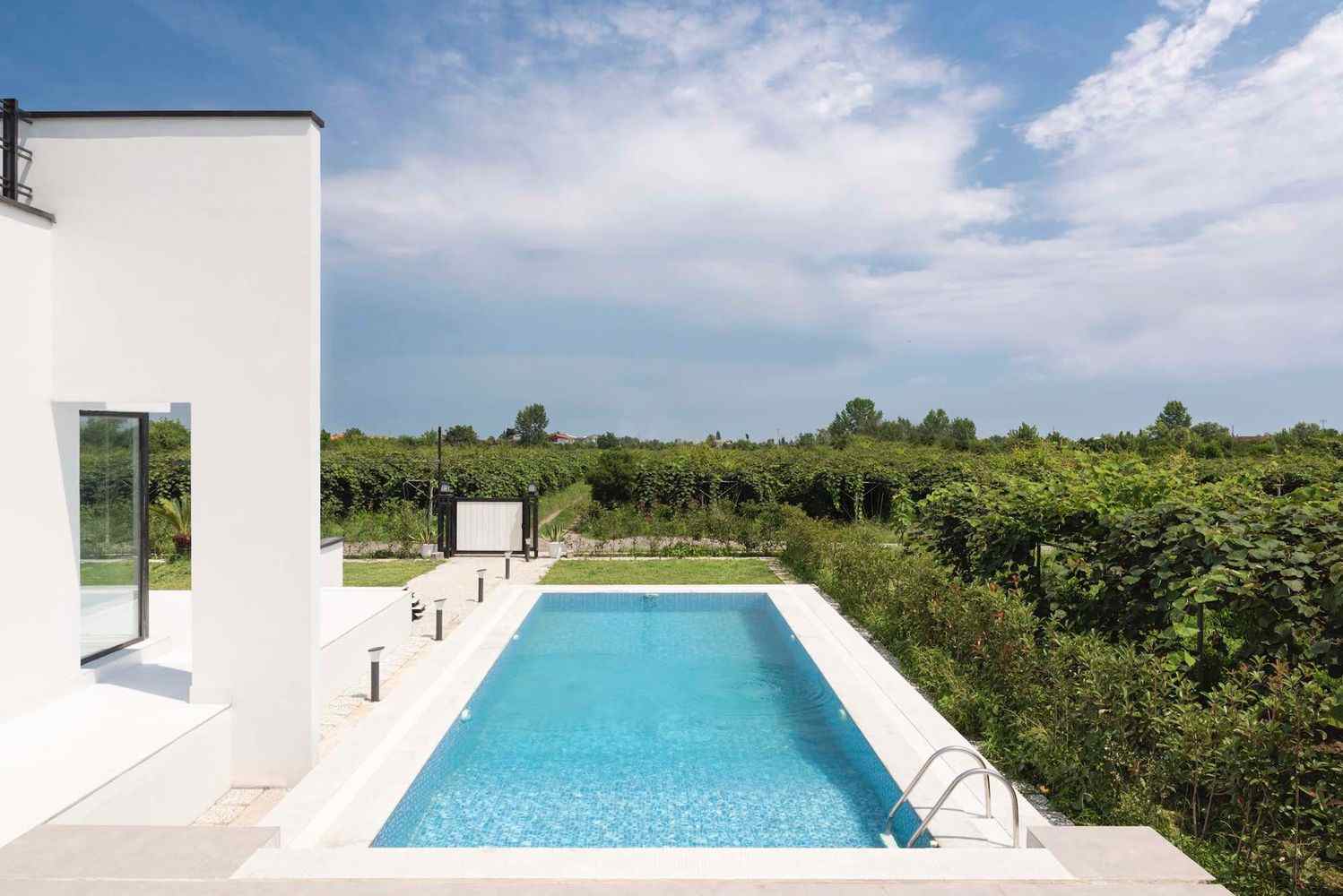 picture no. 19 of Rostam White villa project, designed by Mohammad Reza Kohzadi